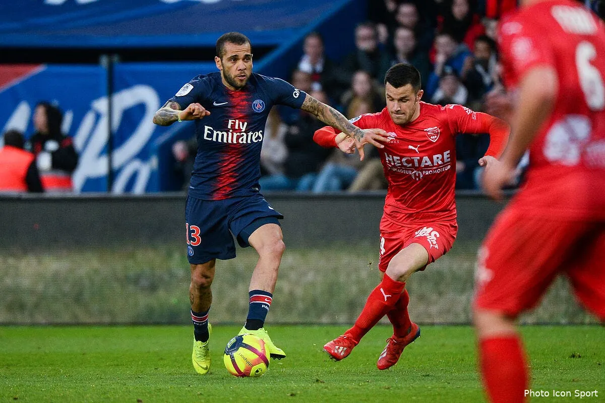 psg bientot une prolongation pour daniel alves icon bap 230219 93 131246013