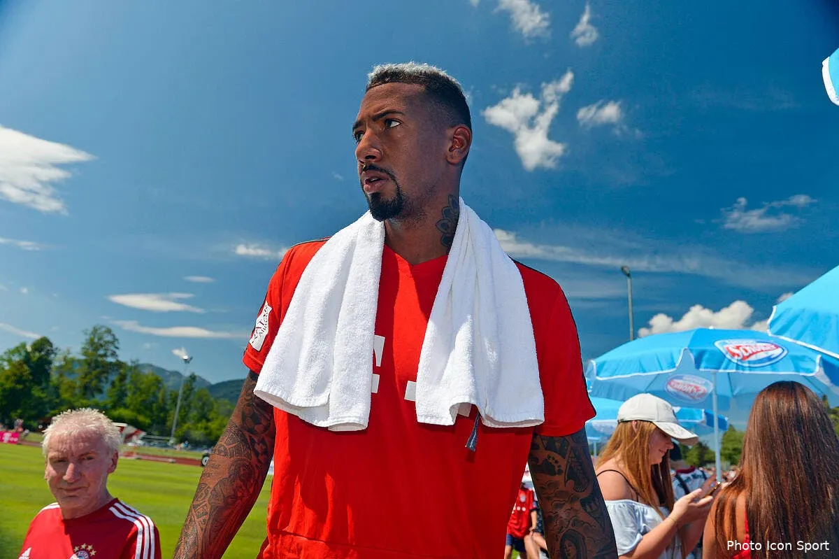 psg boateng confond le psg et le pere noel il a pris une claque iconsport icon mis 090818 93 13227557