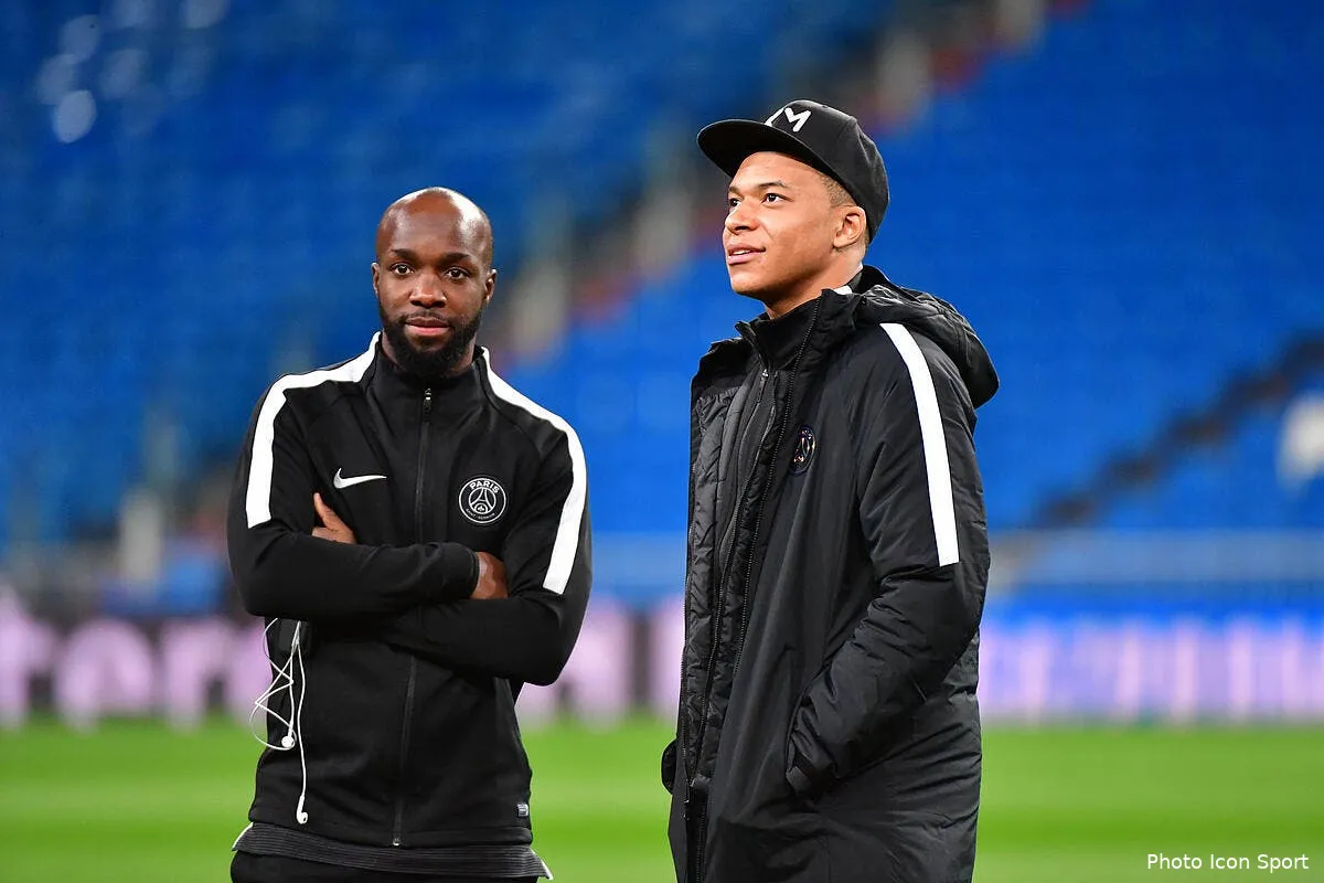 psg buffon et lassana diarra mbappe ecoute les legendes icon win 130218 01 39847287799