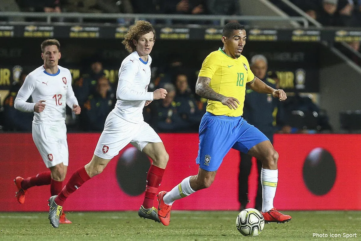 psg c est fou ce joueur peut sauver paris a lui tout seul icon nwp 260319 45 15248943