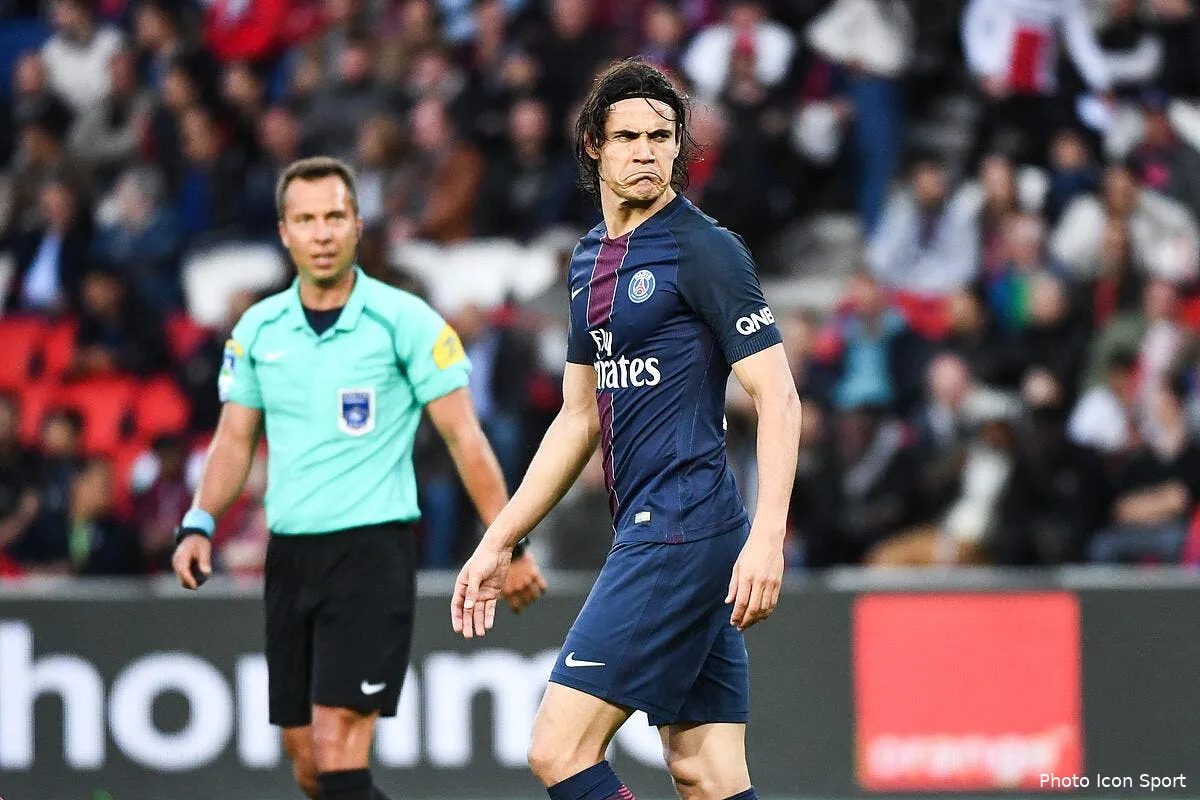 psg cavani a fait taire les footix en france selon riolo iconsport dib 200517 100 94181106