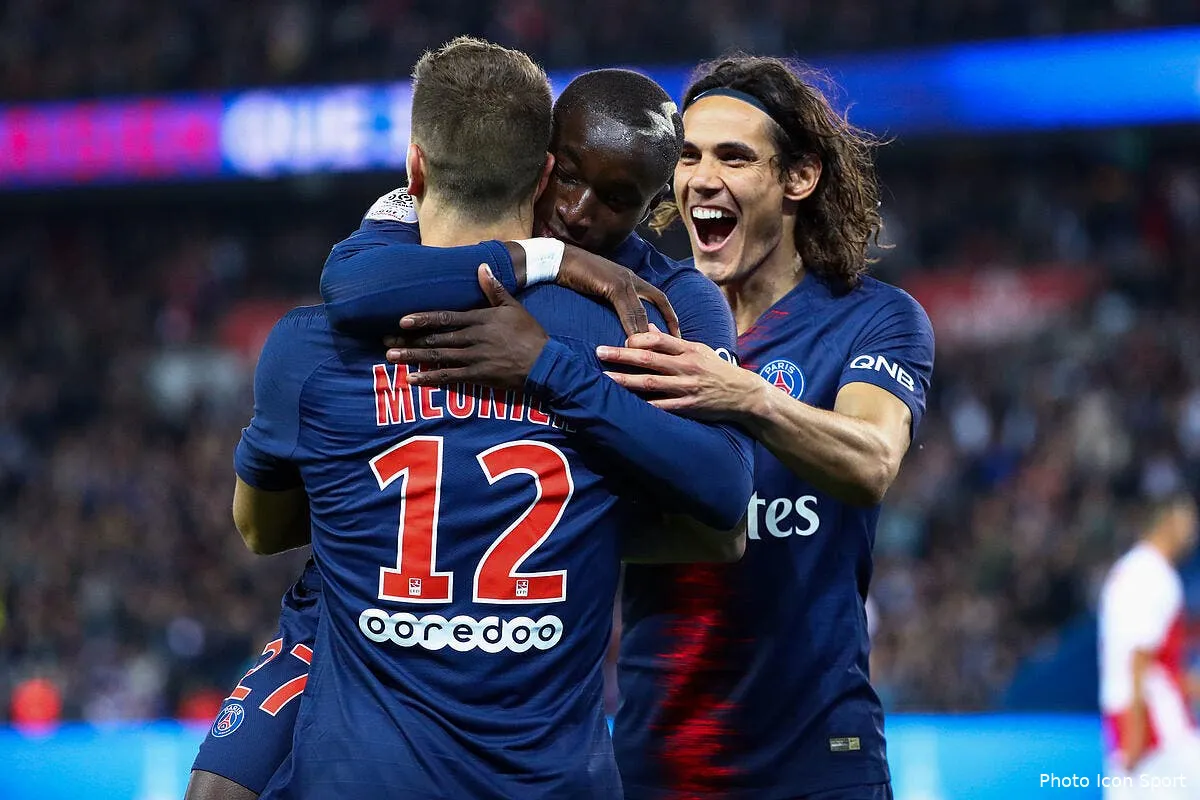 psg cavani croule sous les offres et fait un choix icon cos 260918 93 77287095