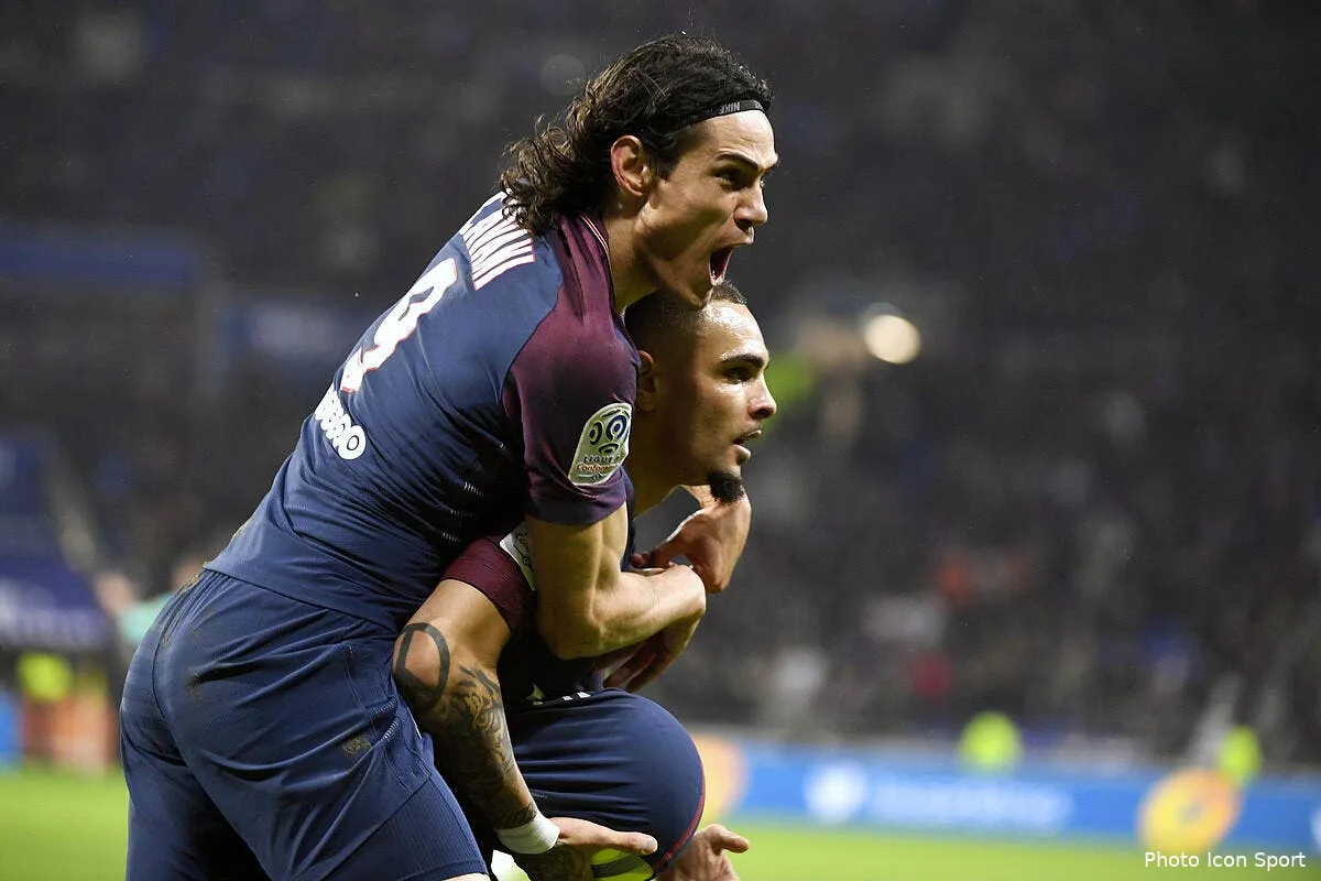 psg cavani met un gros stop a la folie du mercato icon laf 210118 04 04285515