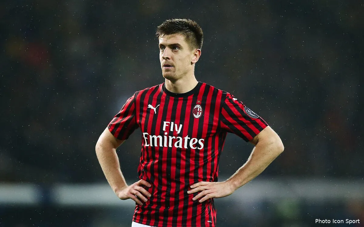 psg cavani remplace par un joueur de l ac milan icon lp 10721014276131