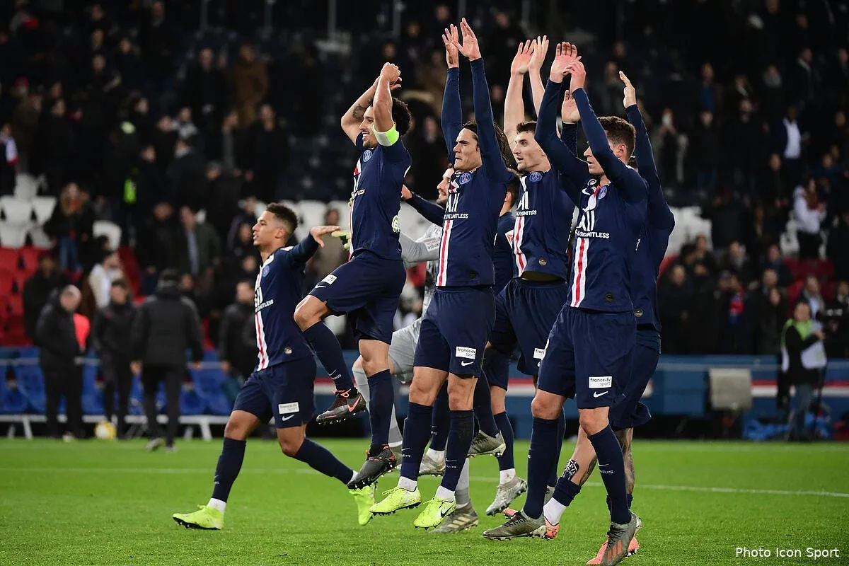 psg cavani sur le depart aucun achat prevu par paris icon winter 08012020113357275991