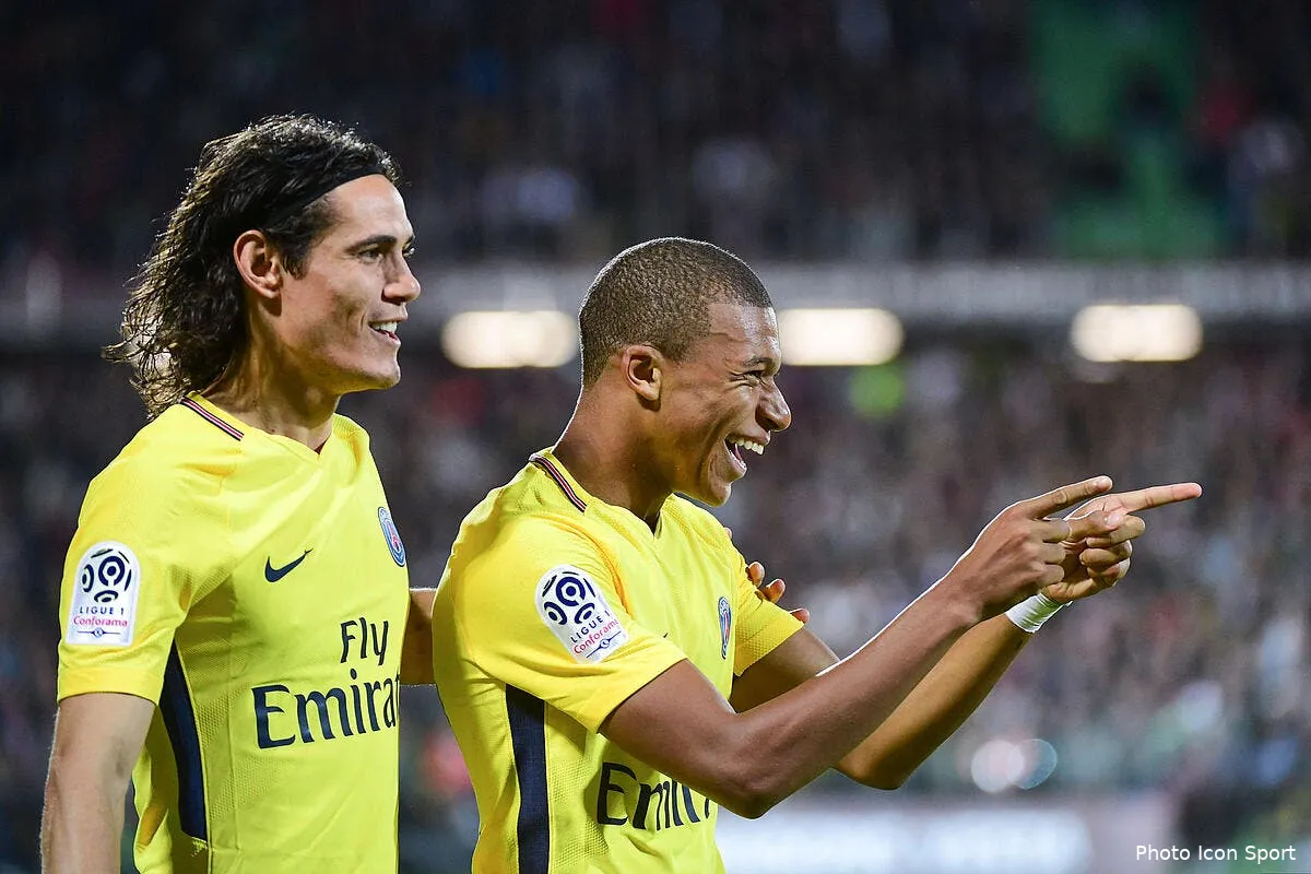 psg cavani trop vieux pour un paris flamboyant la rude attaque icon win 080917 01 17387286937