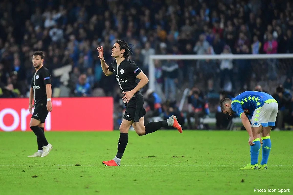 psg cavani vendu au mercato cette fois ce n est plus une blague iconsport icon win 061118 01 69542236203