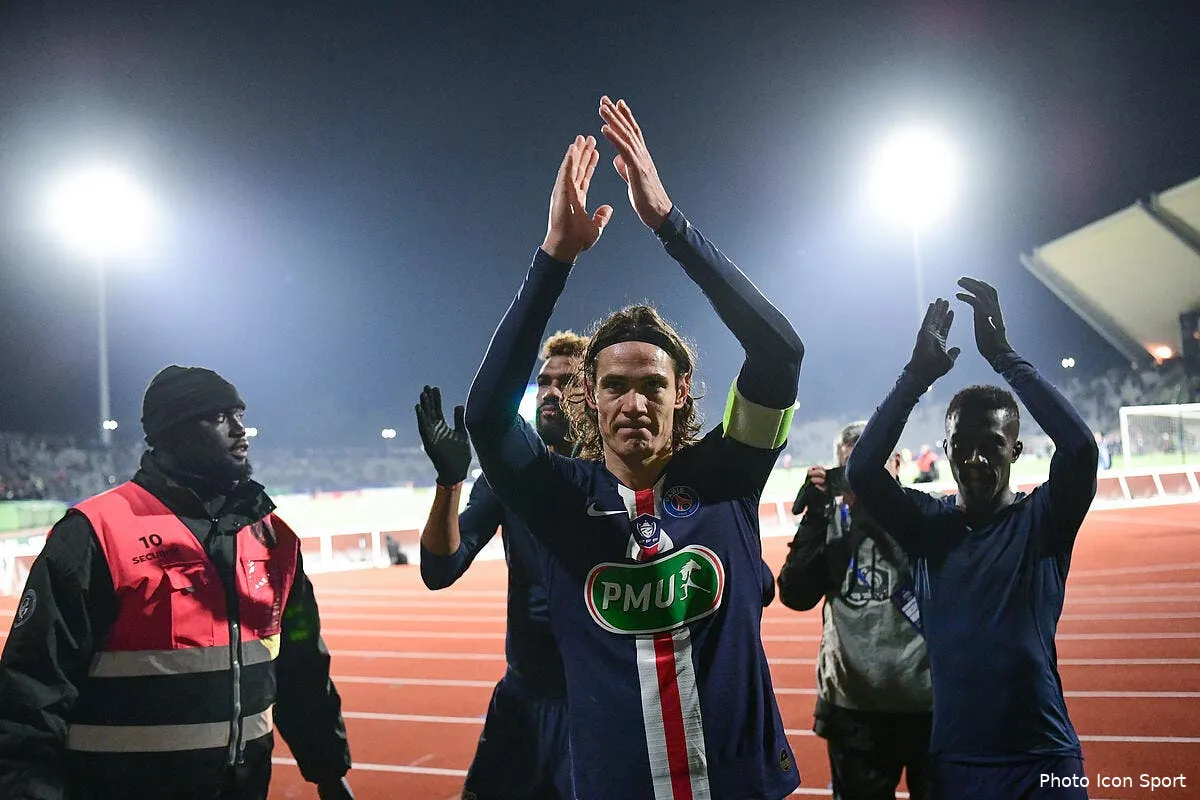 psg cavani vendu cet hiver c est chaud comme la braise icon winter 05012020113122274683