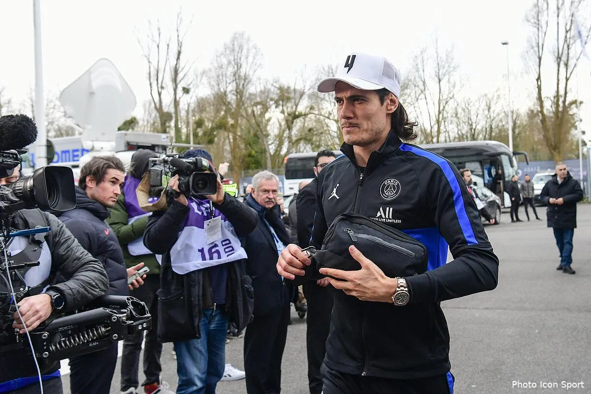 psg cet ancien parisien valide la trahison de cavani icon winter 15022020119962 300627