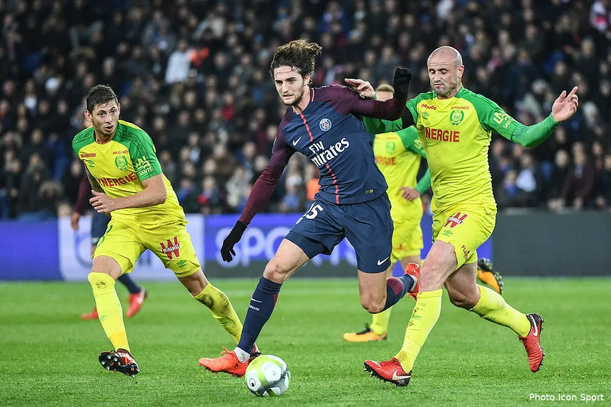 psg chelsea ne blague pas au mercato barcelone pleure et paris jubile icon dib 181117 10 08241773