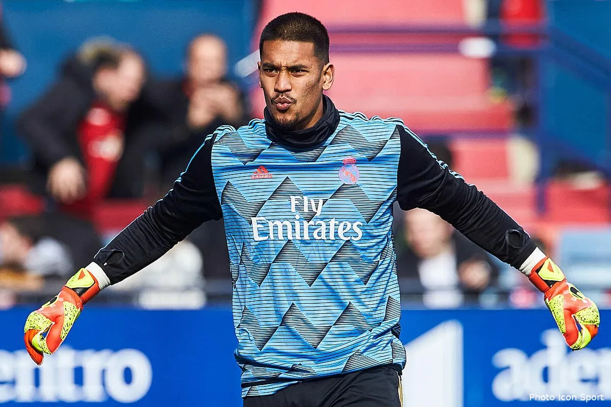 psg chelsea vise trois goals le paris sg pleure icon am200209 097290301