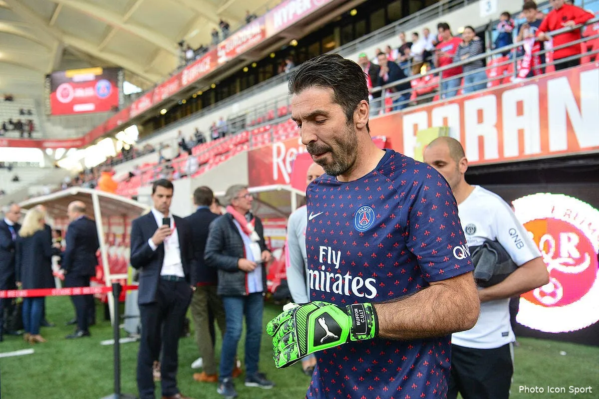 psg cool la vie a paris la legende buffon a hallucine icon win 240519 01 90590279259