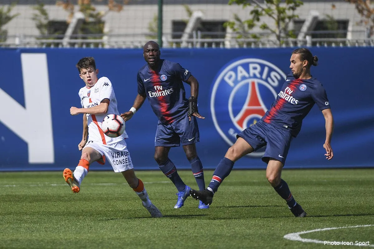 psg coup de folie a paris l equipe reserve supprimee icon alc 200419 44 51254123