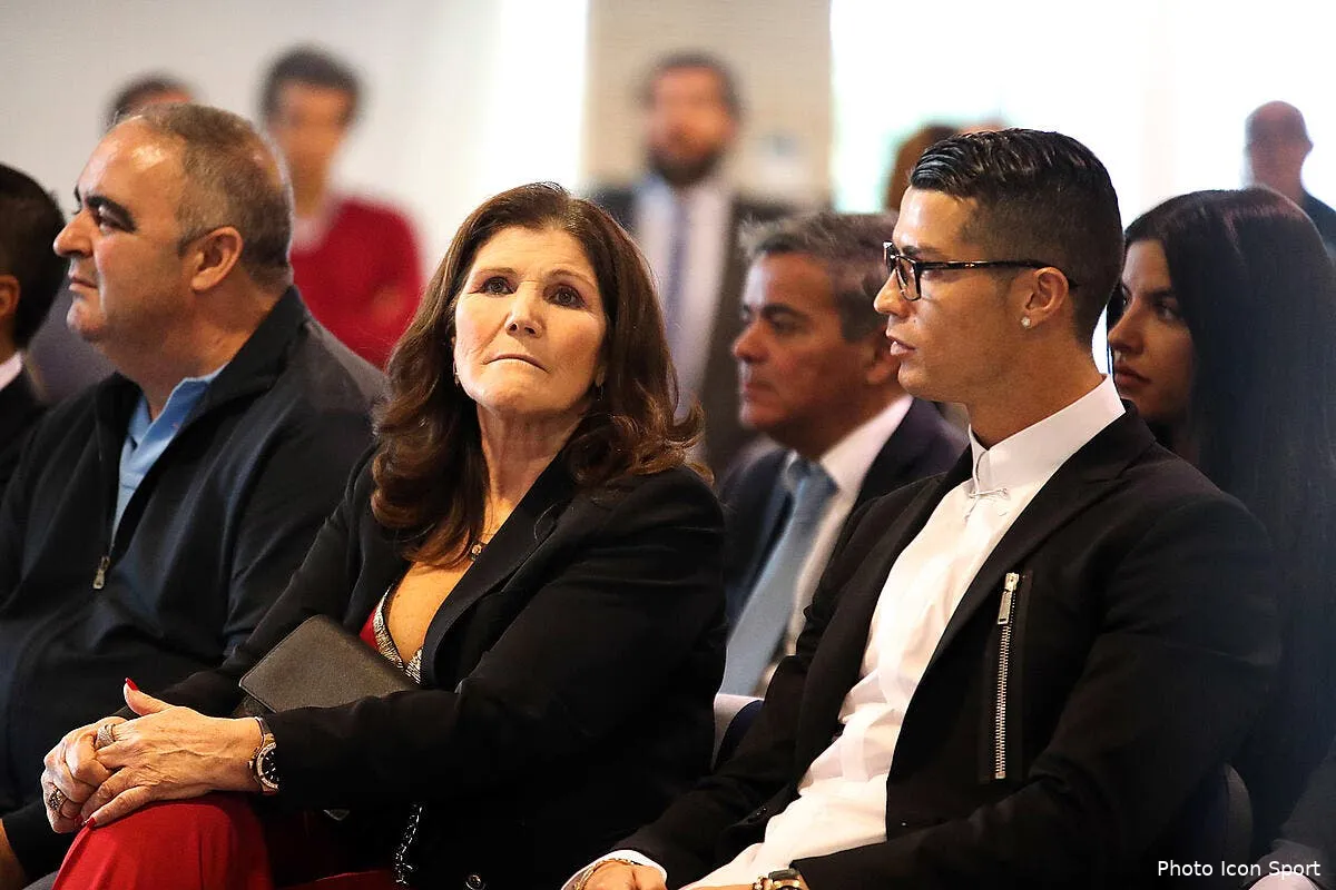 psg cristiano ronaldo transfere a paris sa mere valide maria dolores220075