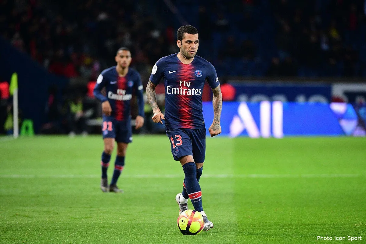psg dani alves ose critiquer ses partenaires il hallucine icon win 070419 01 86300250497