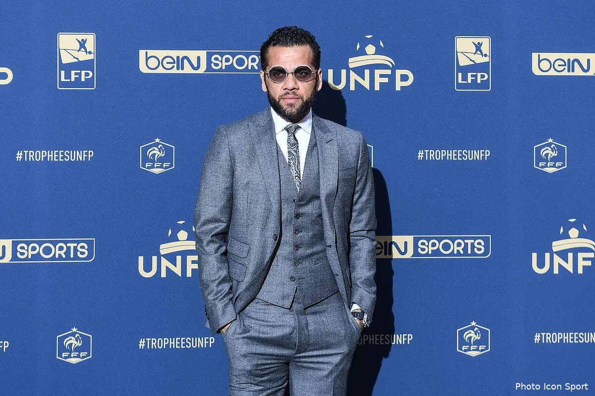 psg daniel alves cette tres mauvaise publicite a 2 6 me iconsport icon dib 130518 11 26223273