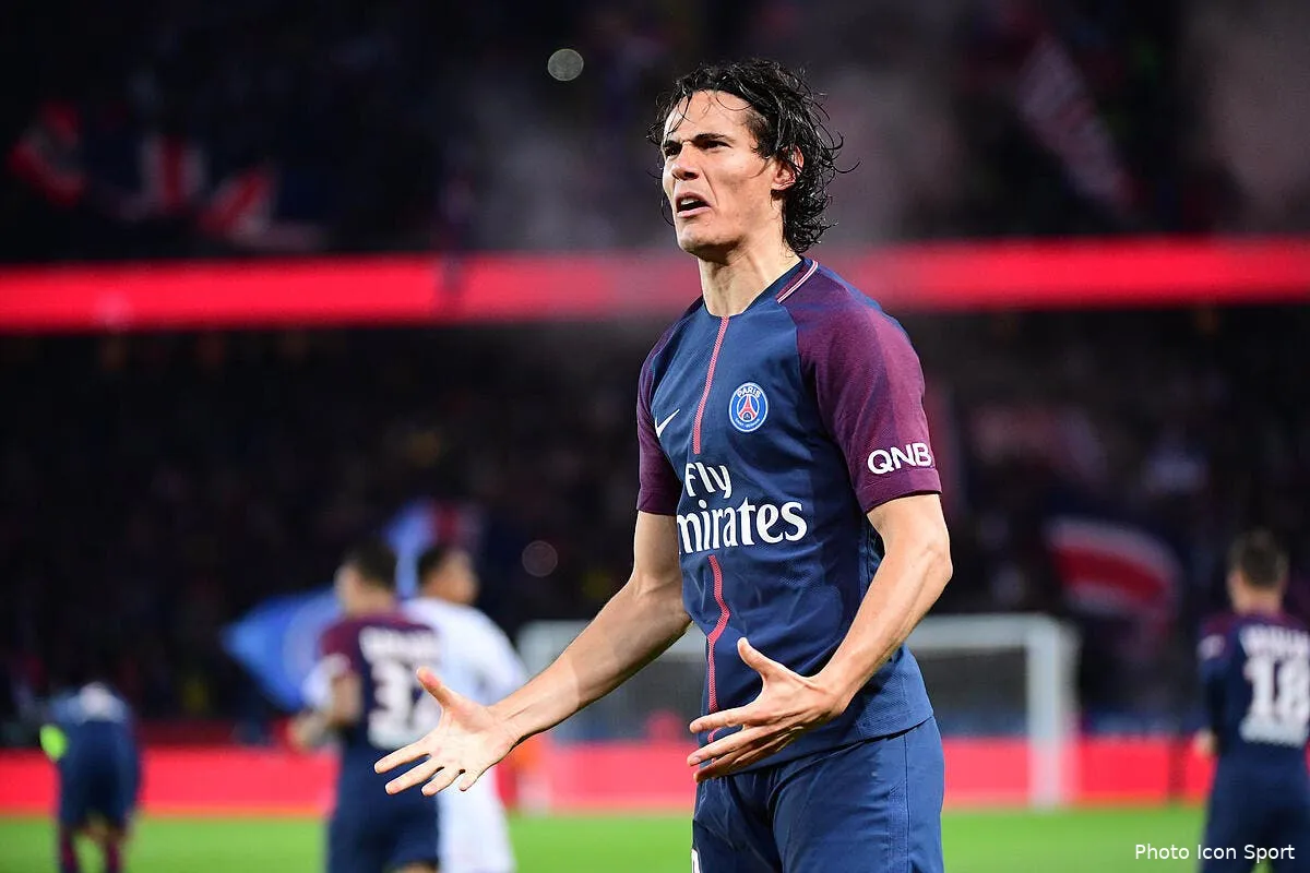 psg deux clubs anglais misent sur une sale saison de cavani a paris iconsport icon win 170917 01 19505194017