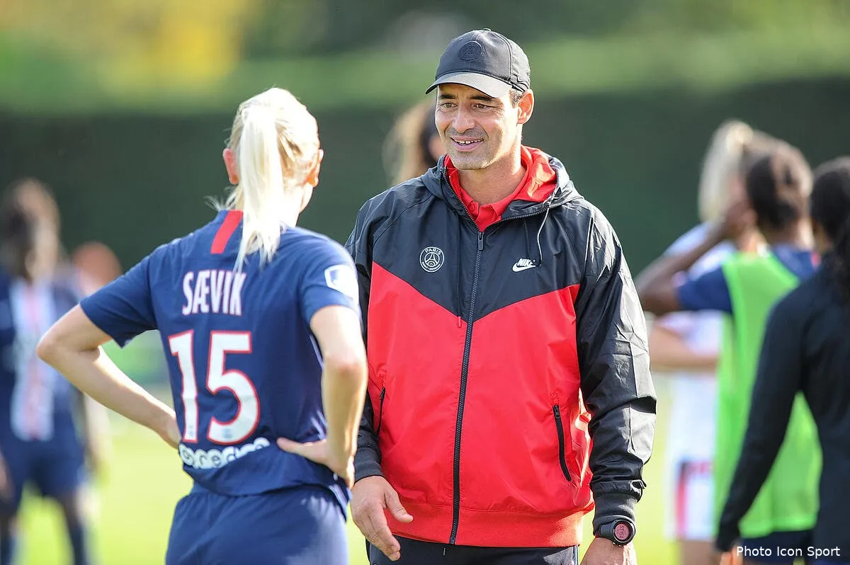 psg echouafni prolonge un an avec les feminines icon ruh 121019 11 42288033