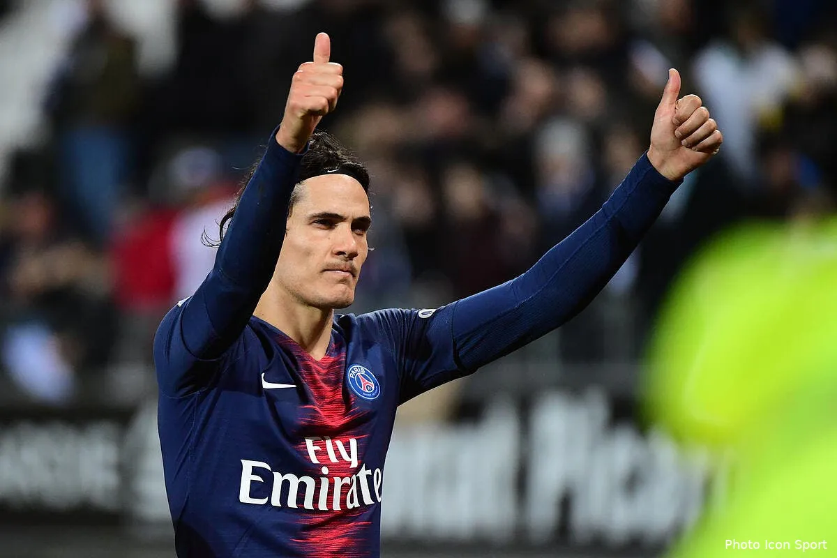 psg edinson cavani envoie un message xxl a al khelaifi et a paris icon win 120119 01 76191241863