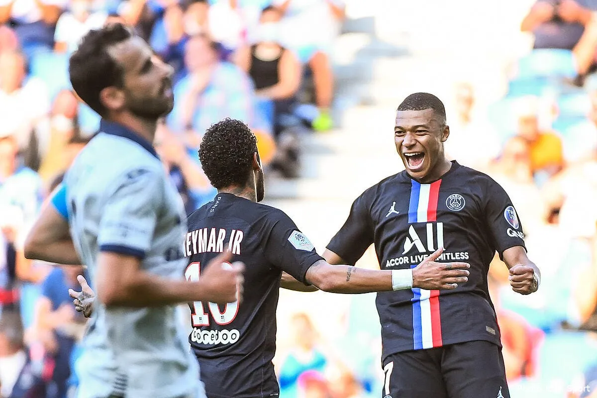 psg edouard philippe fascine mbappe c est de la dynamite icon bap 120720 93 044289123