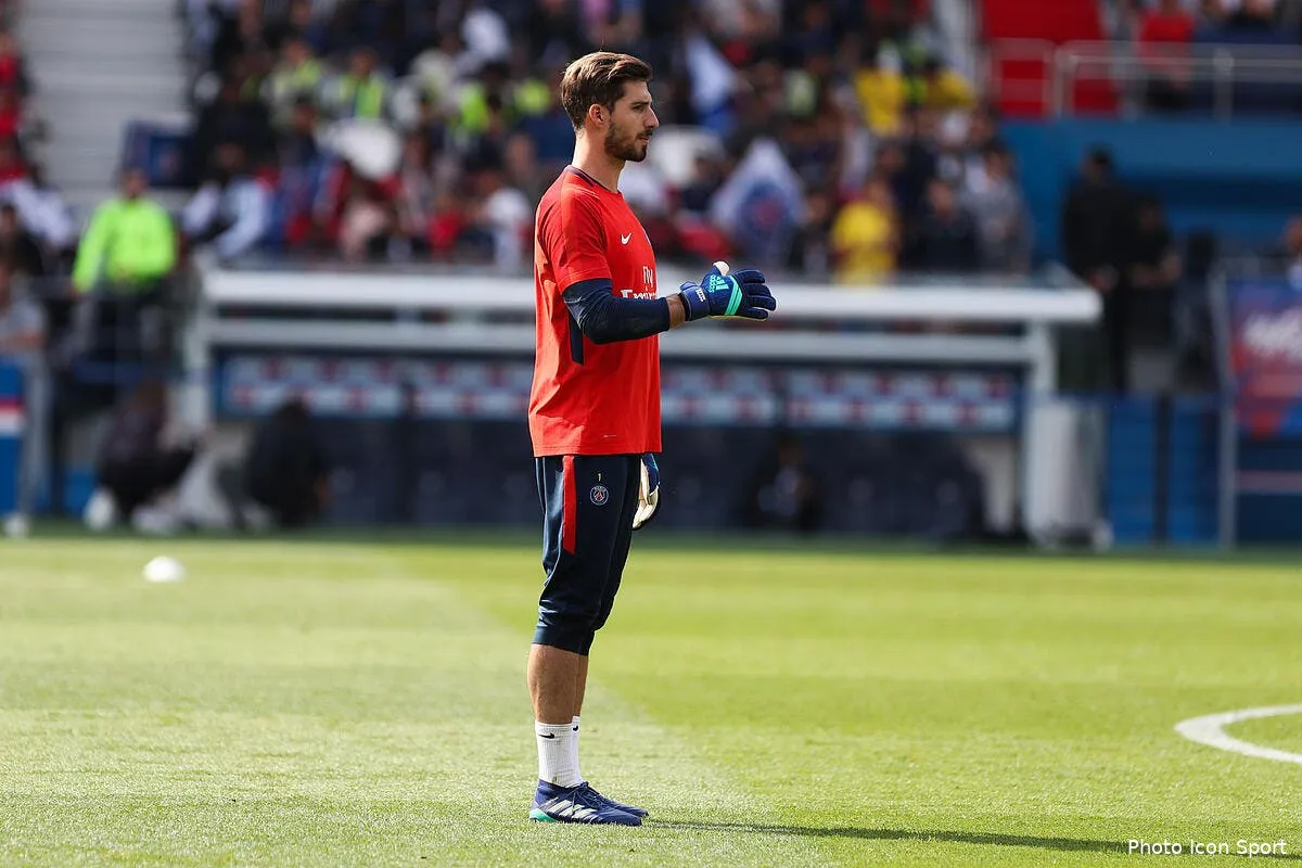 psg emery fait une proposition osee a trapp au mercato iconsport icon fid 160518 08 21219999