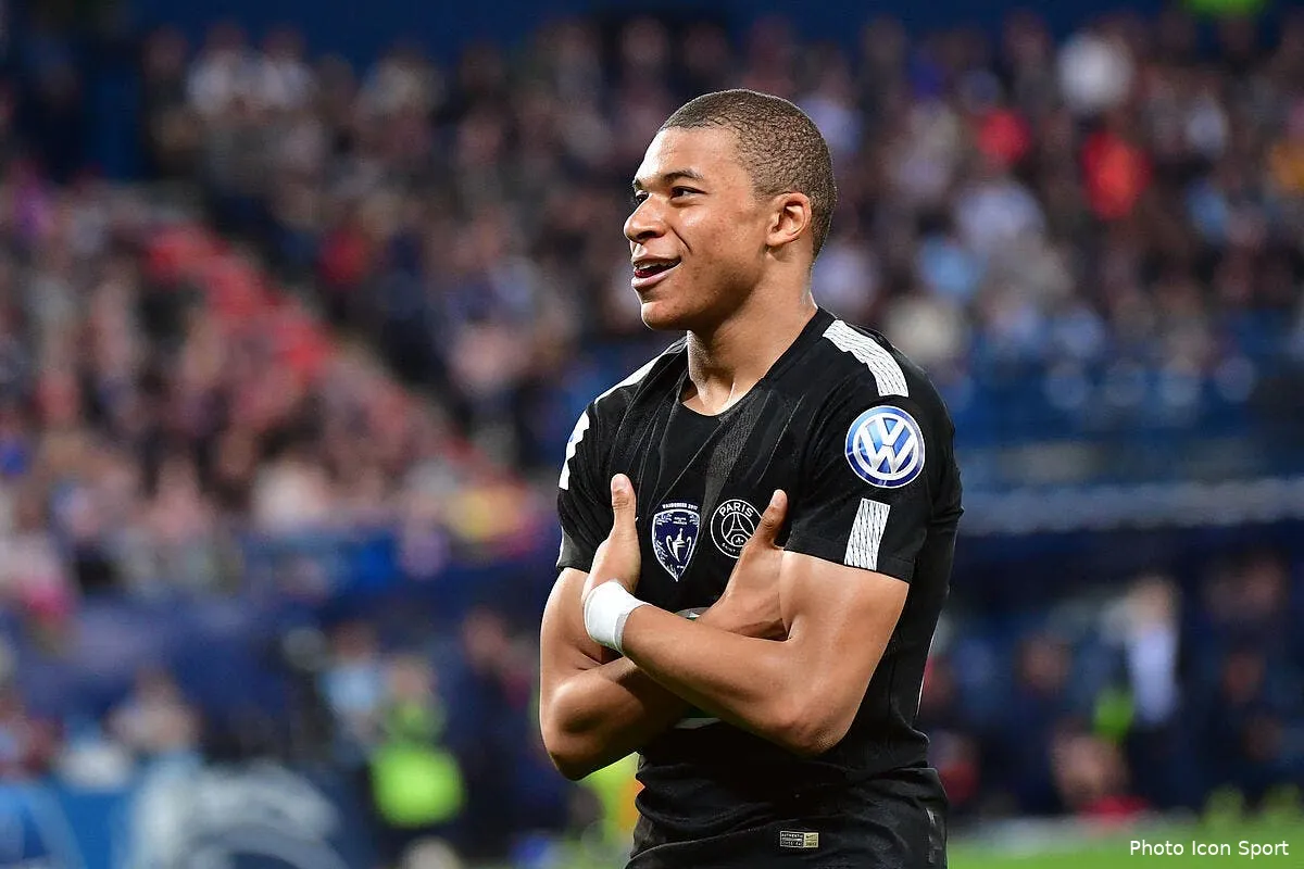 psg en signant au psg mbappe a change de monde icon win 180418 01 47364216779