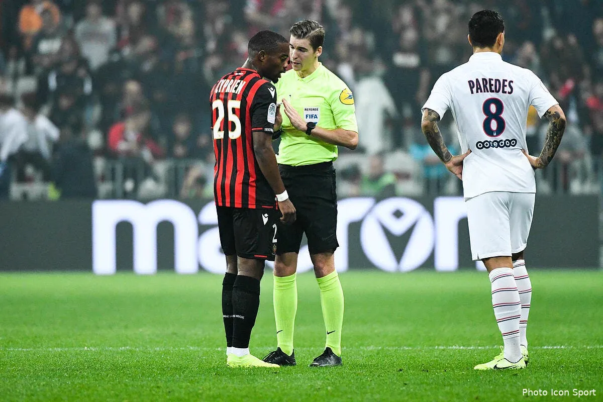psg epouvantable pierre menes mine l arbitre de nice paris icon dezl 181019 45 82267705