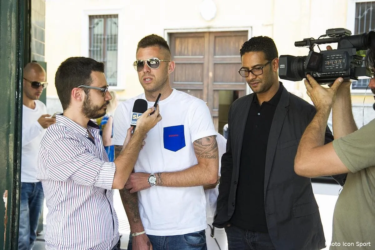 psg et milan ac petits messages entre amis sur twitter iconsport ipp 120614 09 0486029