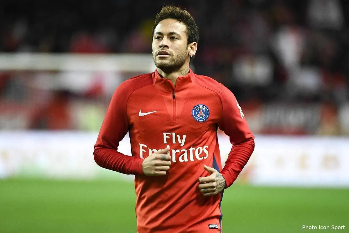 psg fred hermel persiste neymar est la priorite du real icon anp 261117 05 39220413