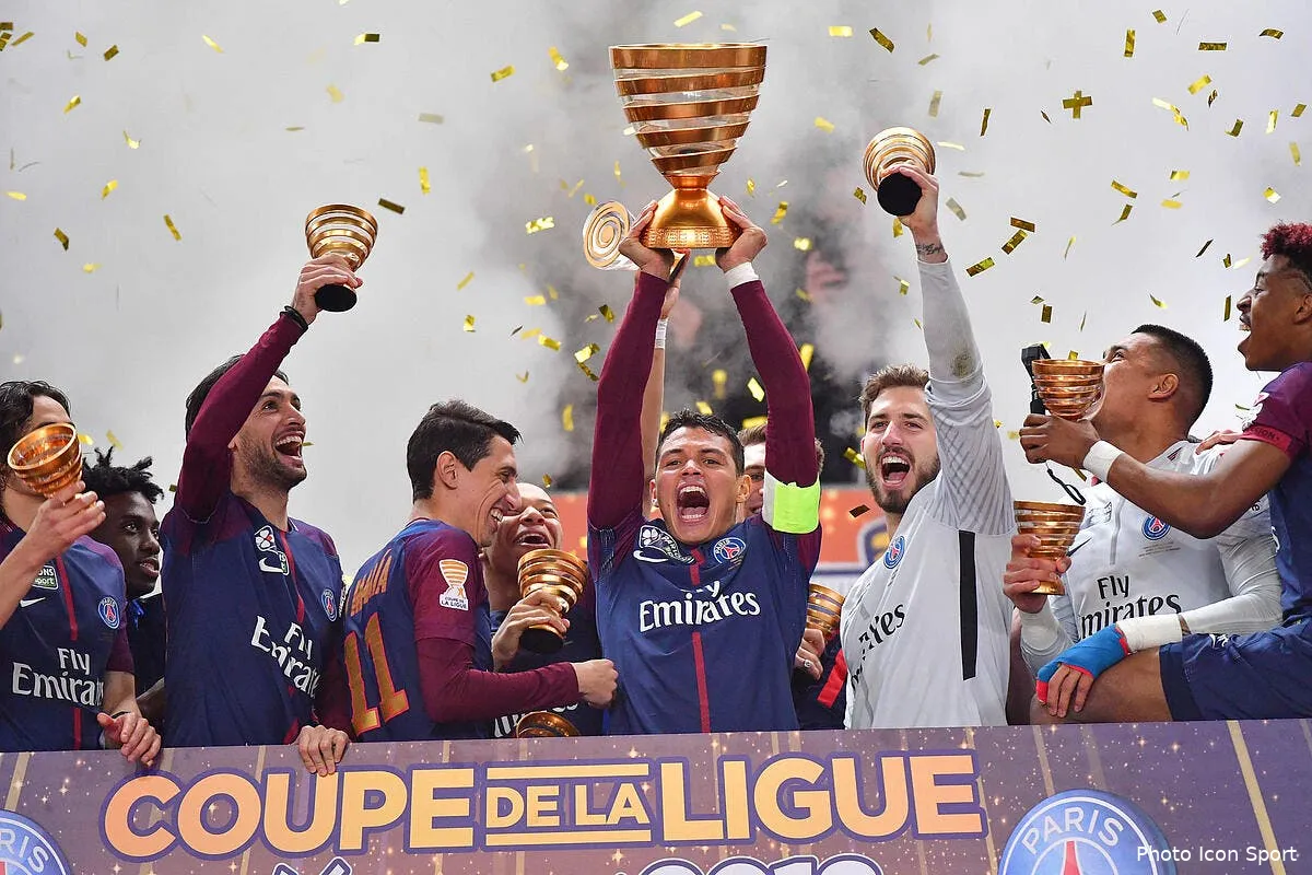 psg guy roux s etouffe en decouvrant ces chiffres de paris psg 61214759