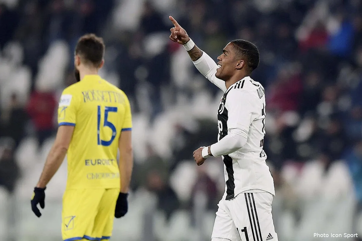 psg henrique drague ce remplacant de la juve pour le role de mbappe douglas costa 2248975