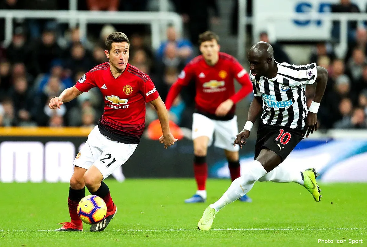 psg herrera a paris un courrier est sur le bureau d al khelaifi icon 40435800249667