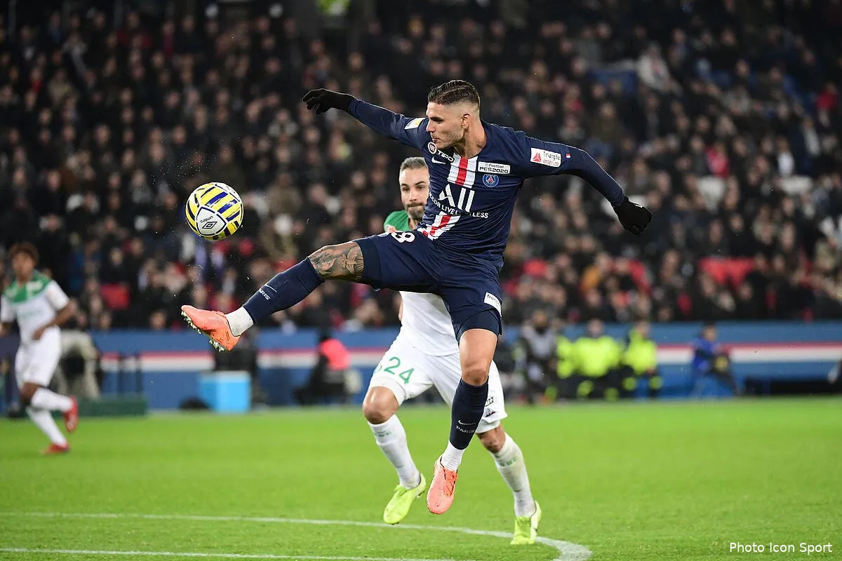 psg icardi doit rester tuchel apporte le stylo a al khelaifi icon winter 08012020113315275111