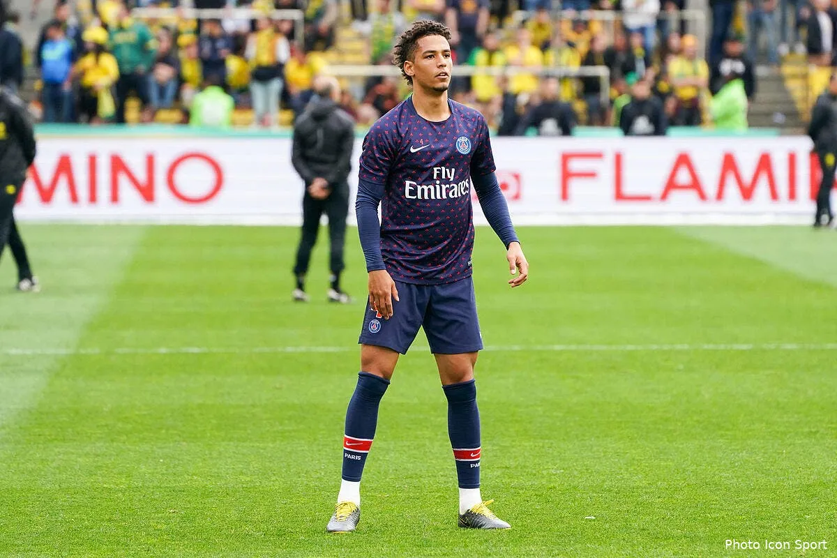 psg ils s acharnent contre kehrer mbappe ne les laisse pas faire kehrer 1251567