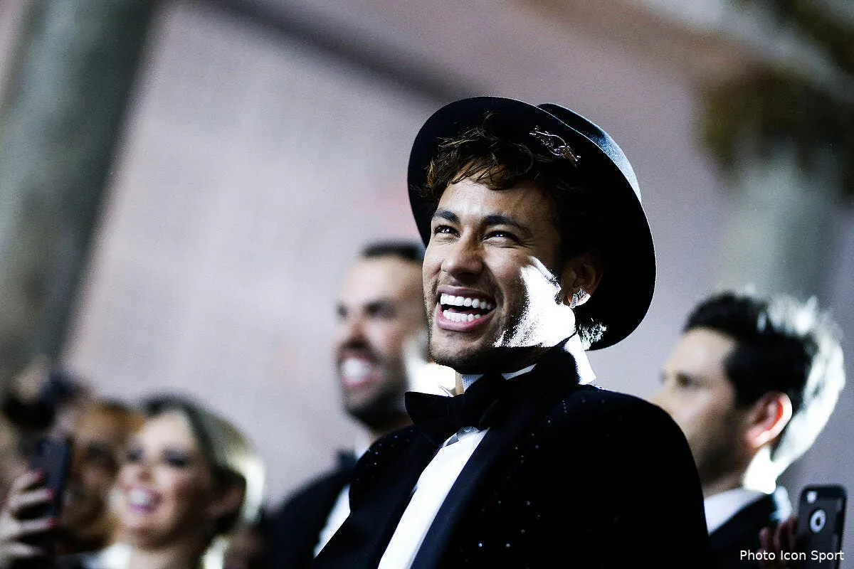 psg incorrigible neymar une fete d anniversaire s organise a paris icon red 040218 08 12276843
