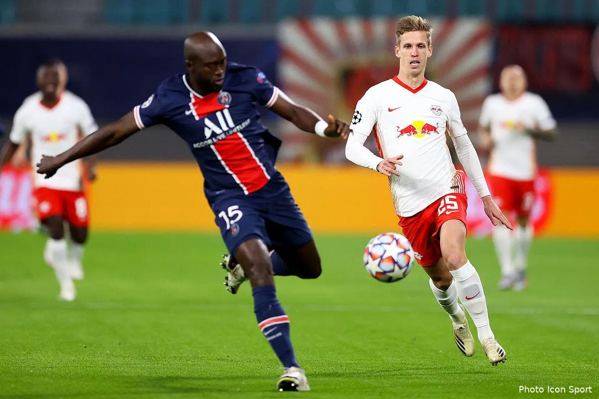 psg je ne suis pas defenseur danilo met le feu a paris icon 201104 99 213969 dpai 298513