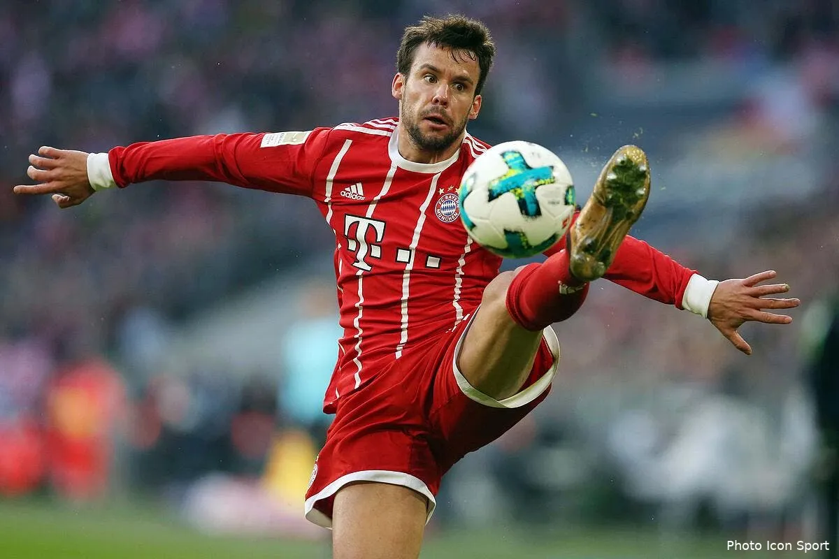 psg juan bernat arrive du bayern le psg lache 14me iconsport icon fir 210118 64 10229071