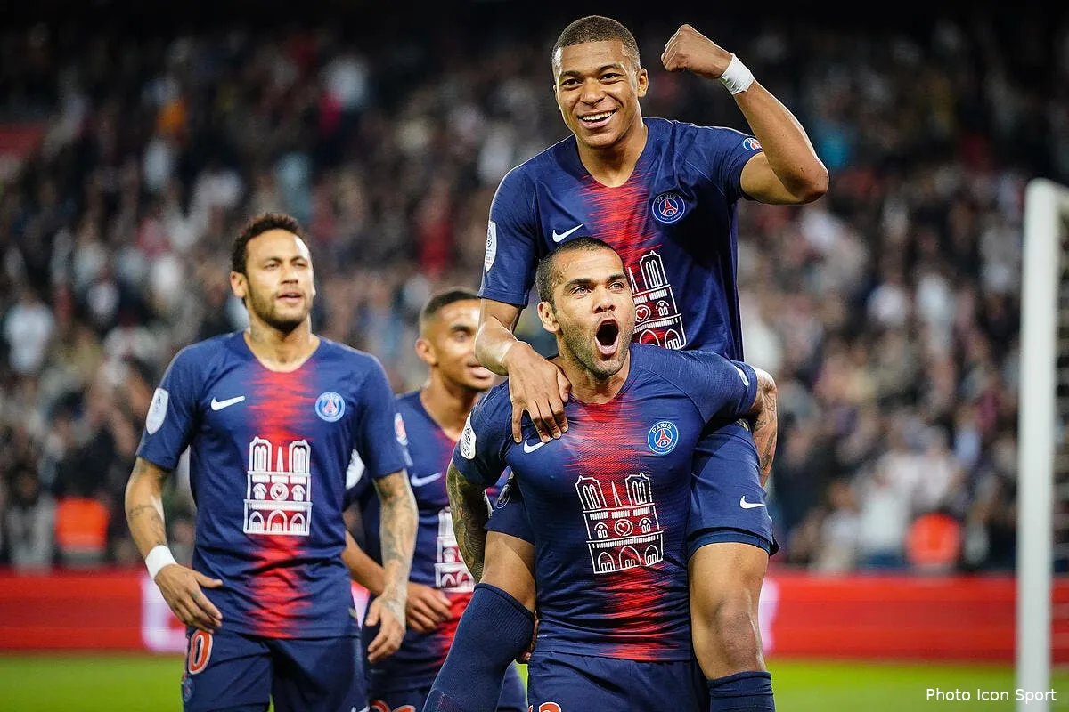 psg kylian mbappe derape dugarry lui met un enorme tacle icon 190421p43998253945