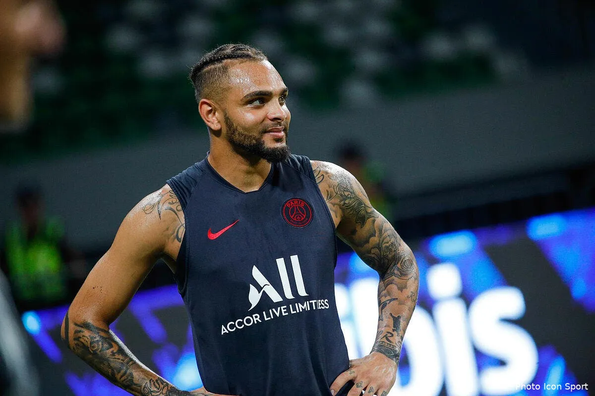 psg l invendable kurzawa pret a partir pour 0 euro icon psg 290719 08 07262739