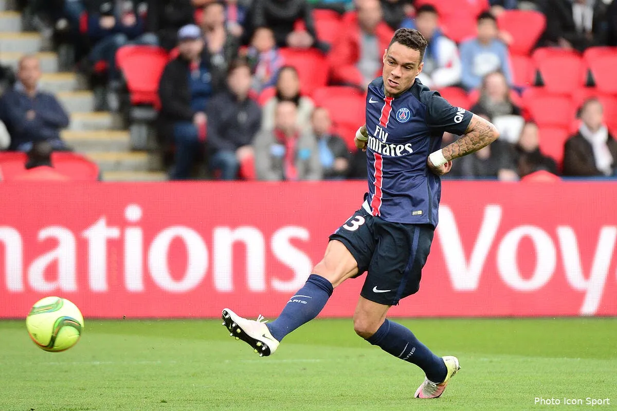 psg la bataille est perdue d avance pour van der wiel iconsport win 160416 01 3037146832