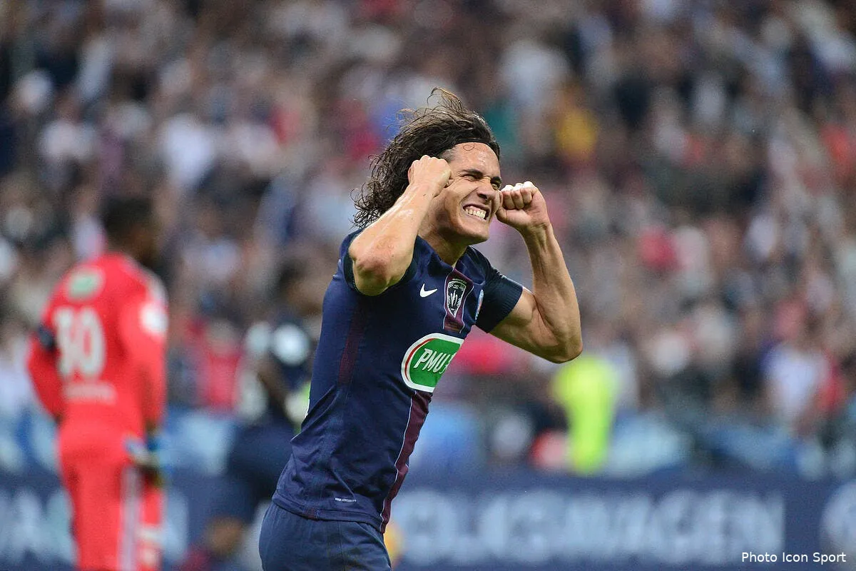 psg la celebration de cavani qui en dit long pour la suite iconsport win 210516 01 4430143762