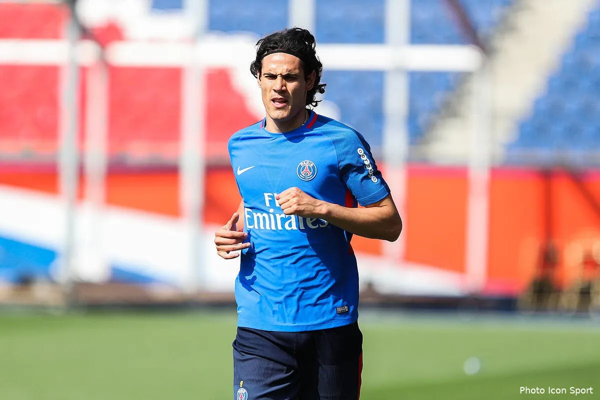 psg la juventus prepare en douce l arrivee de cavani iconsport icon fid 160518 08 24221167