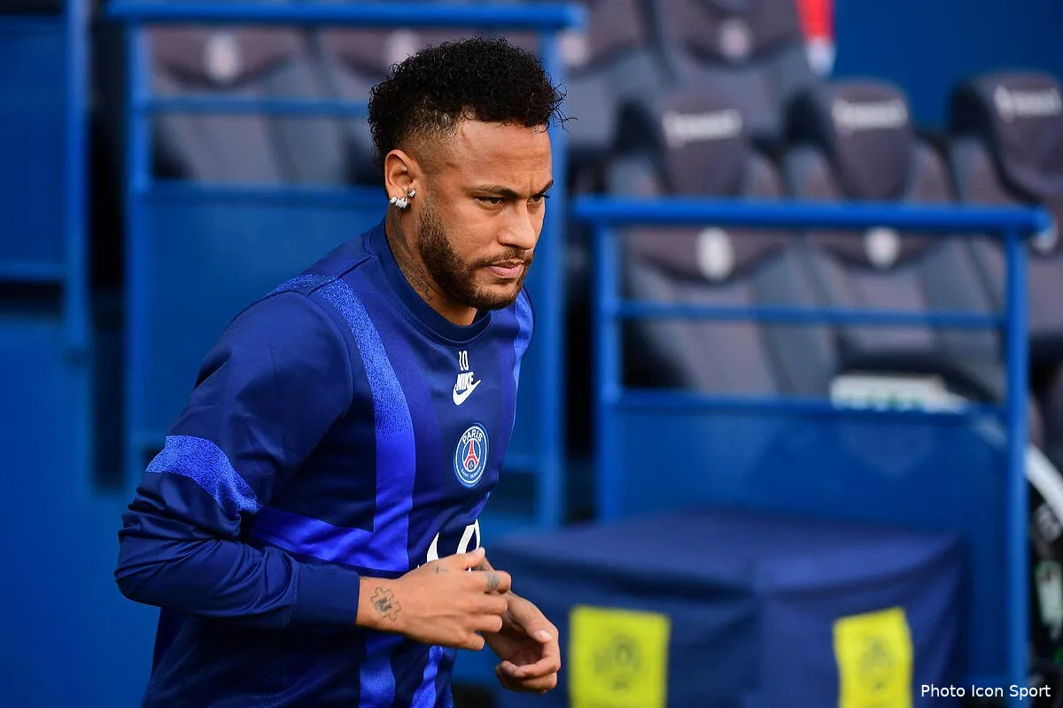 psg le bresil voit neymar heureux en selecao mais a paris neymar 101265013