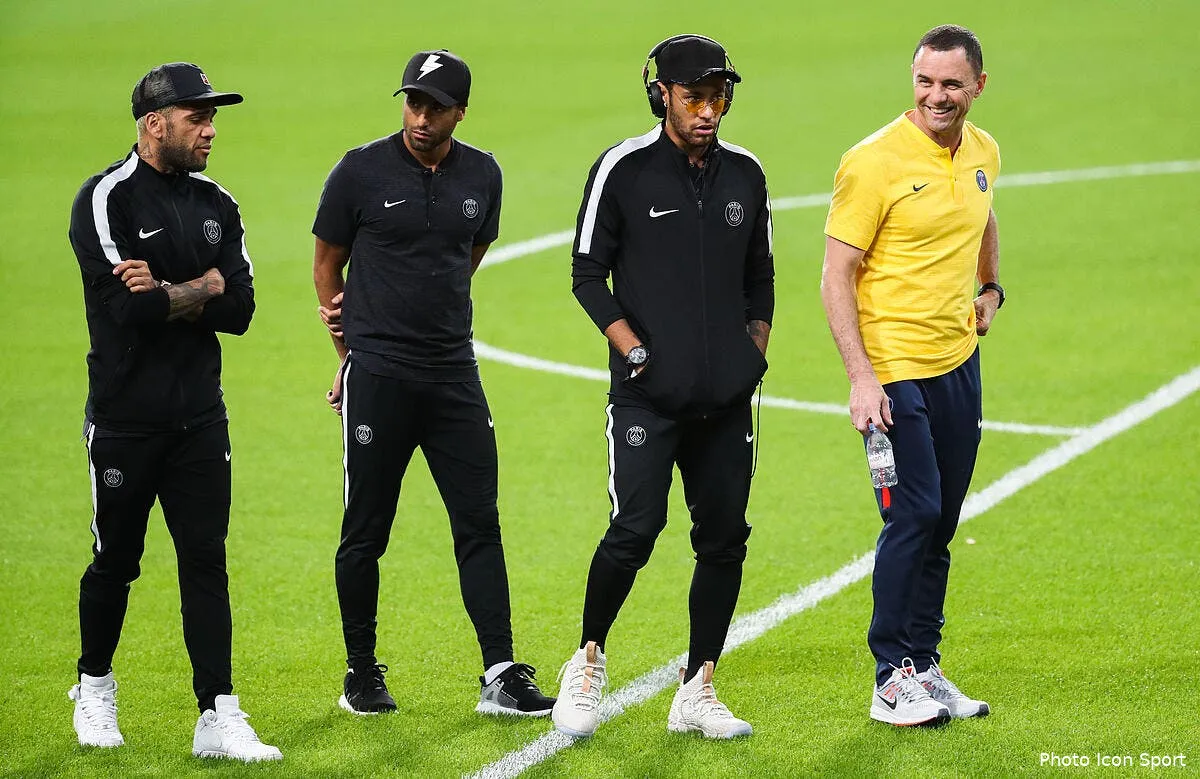 psg le cadeau de derniere minute du psg a ses joueurs iconsport icon blg 171017 01 43205069