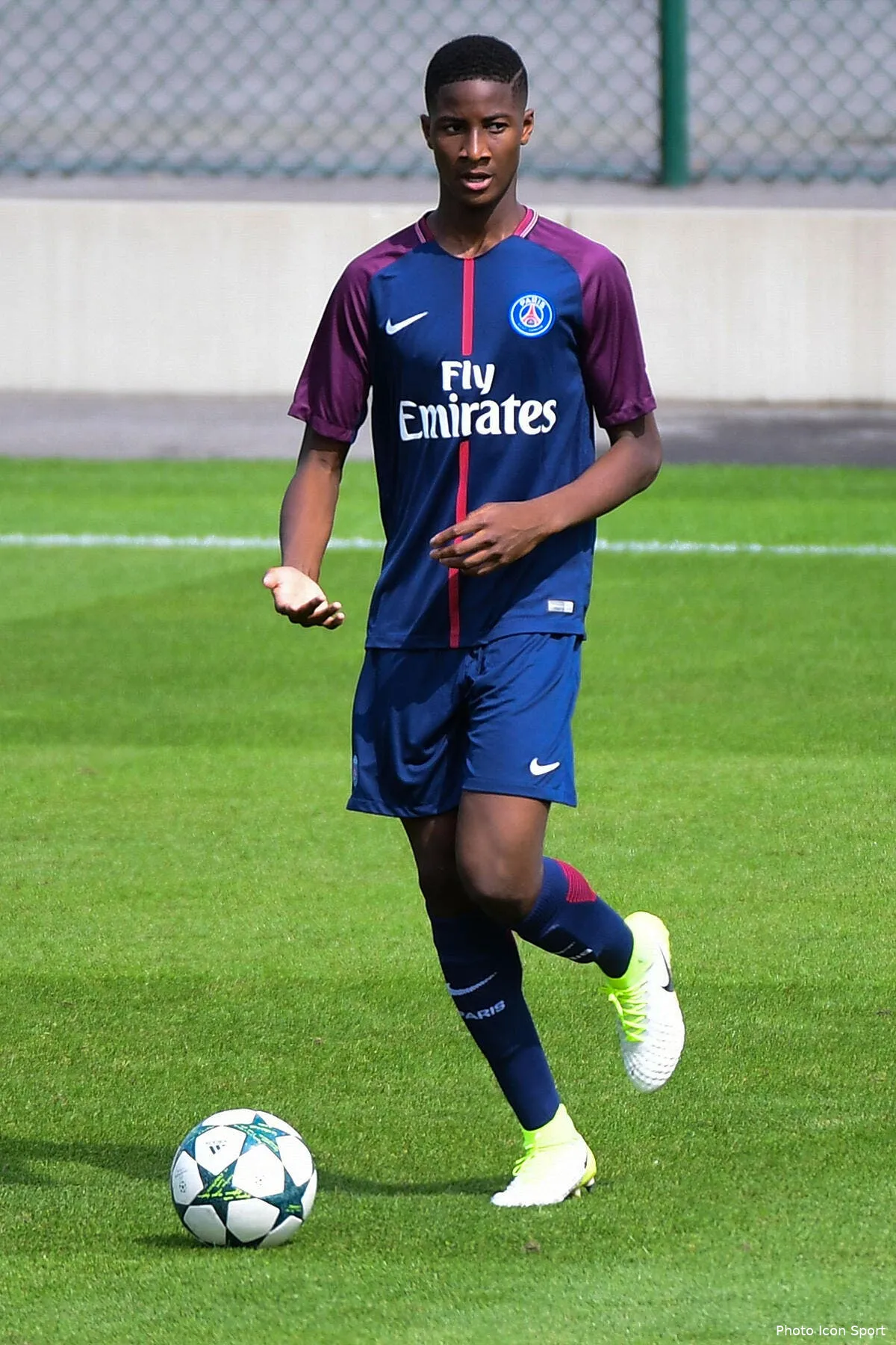 psg le cas moussa sissako pour mettre fin a l hemorragie iconsport icon win 260817 10 33210745
