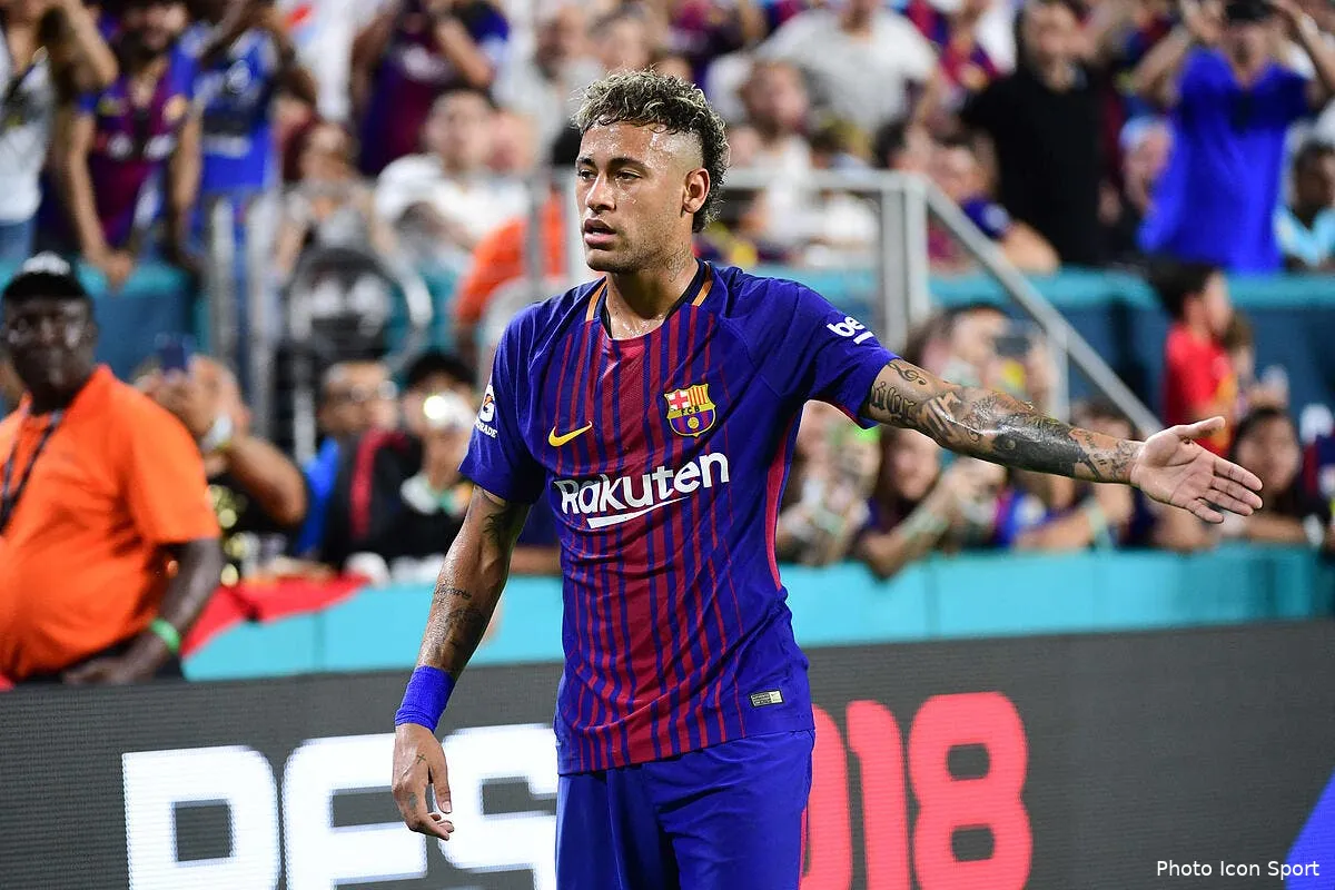 psg le clan neymar annonce sa presentation a paris neymar 22188283