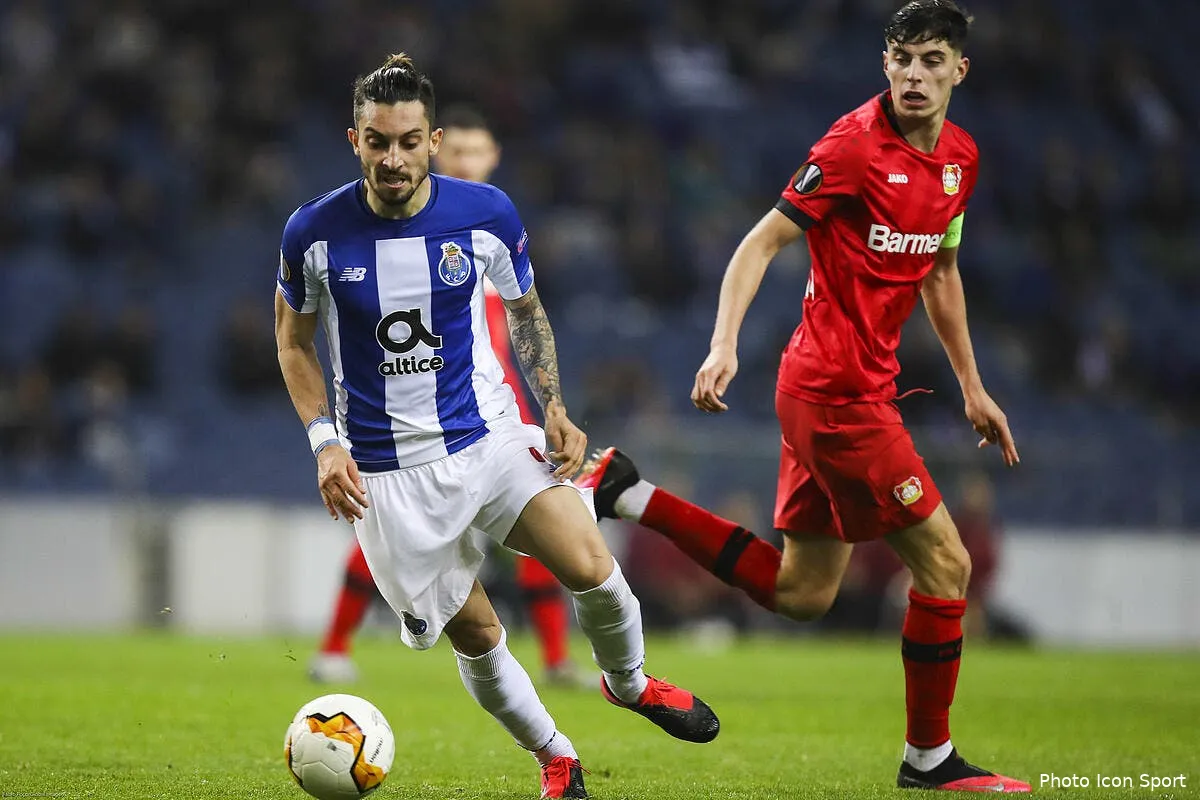 psg le covid invite surprise dans le dossier alex telles icon ci sports 20200227 37025293283231