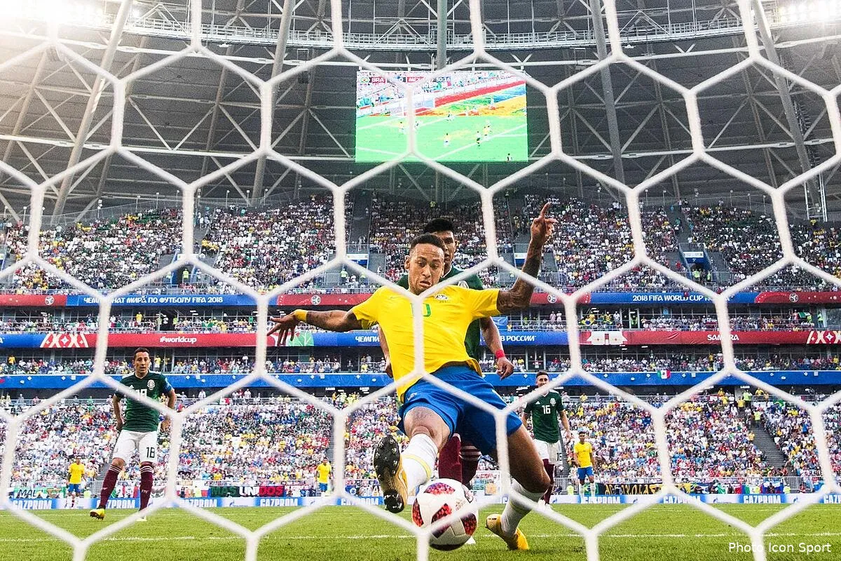 psg le fils de ronaldinho a tape dans l oeil de paris iconsport icon bbb 020718 41 14223863