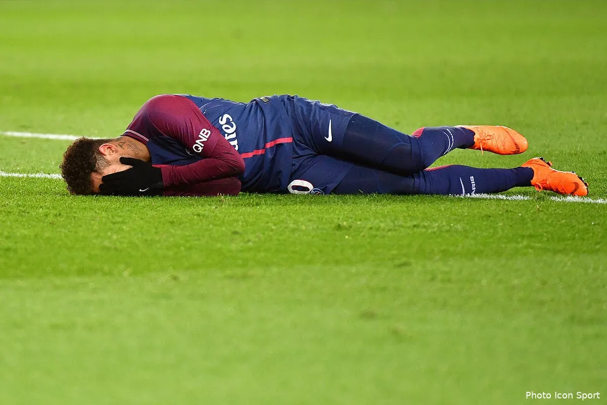 psg le pere de neymar lache l info sur la blessure de neymar iconsport icon win 250218 01 41283211341