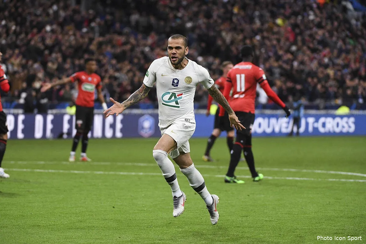 psg le projet part en vrille dani alves songe a partir icon alc 270419 45 307251837